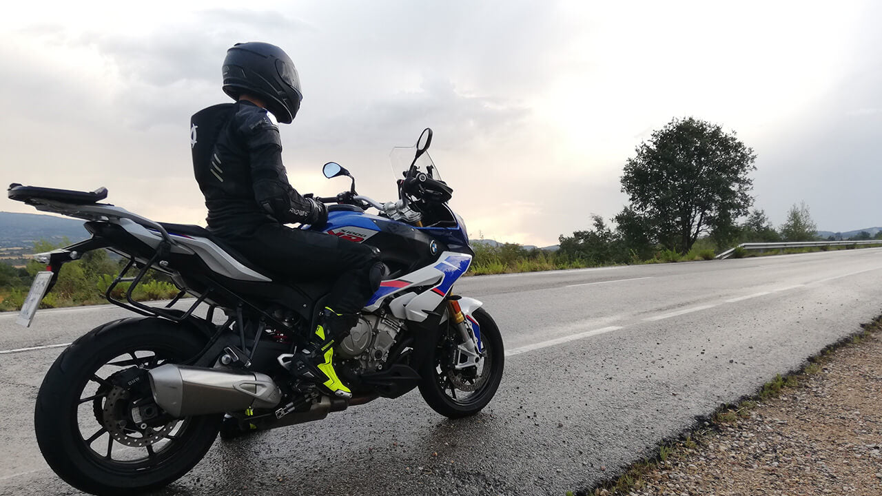 kevlar in motorcycle clothing kevlar en ropa de moto