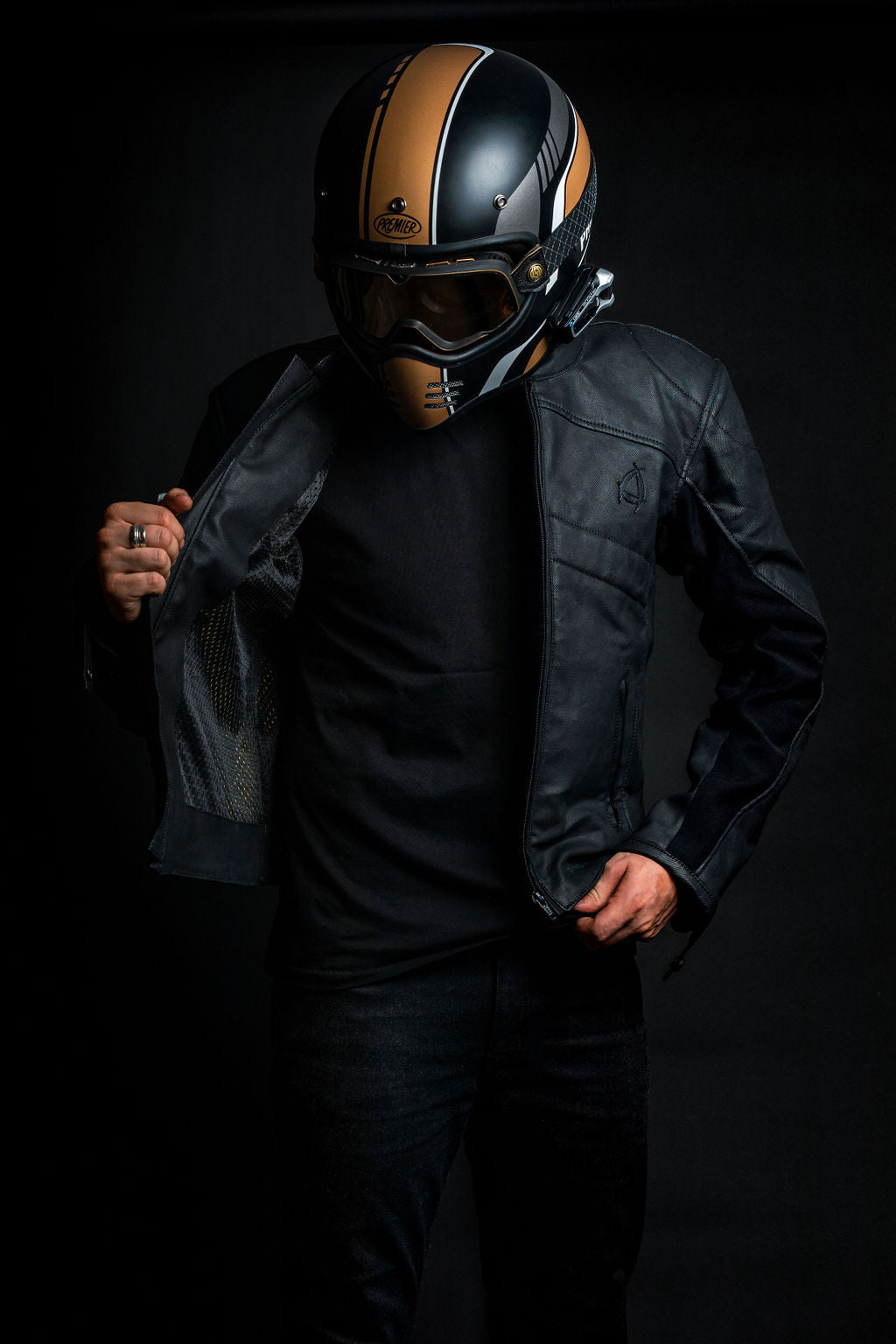Andromeda Moto | Motorcycle gear with aerospace technology. 100% vegan